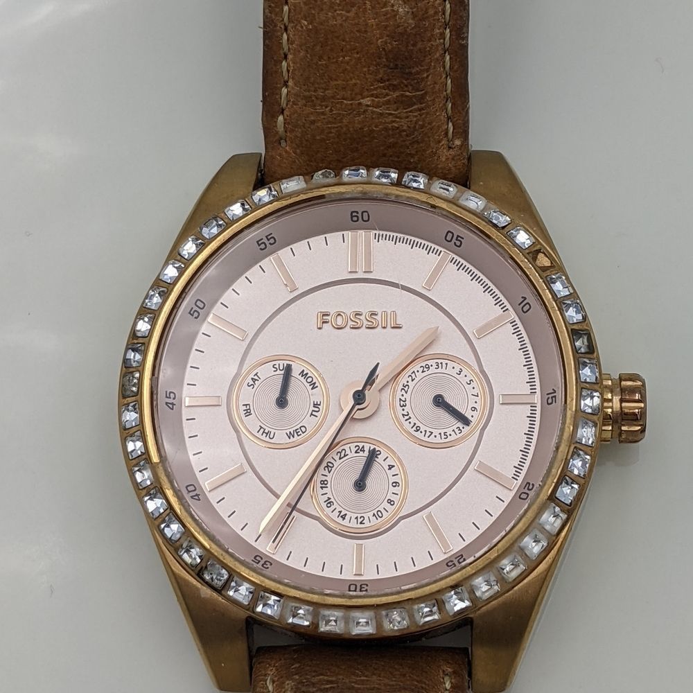 Fossil Watch Pink Face Crystal Circle Leather Band